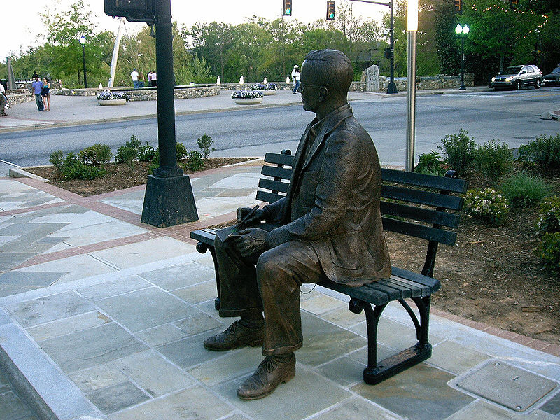Charles_Townes_statue