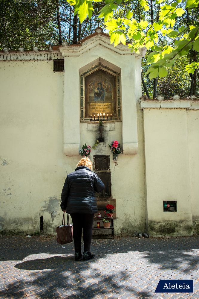 Our Lady of Divine Love.