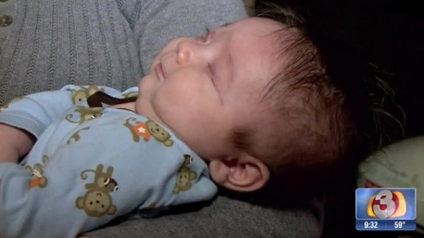 Richie 3 mesi, è nato senza occhi, ma i suoi genitori lo amano tanto!